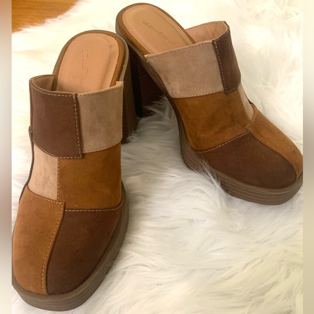 Universal Thread Tan and Brown Patchwork Platform… - image 3